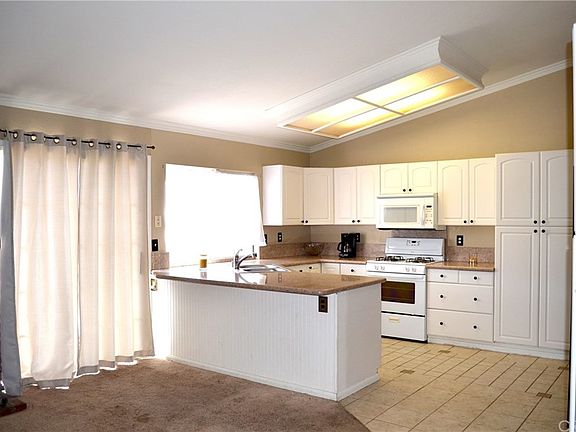 3rd image of 13217 Deer Brush Ct