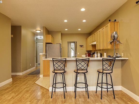 5th image of 426 Inglewood Ln