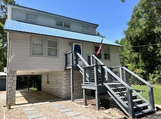 7759 Canal Ave, Fanning Springs, FL 32693