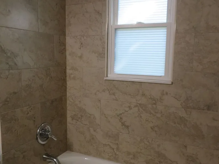 327 S 13th Ave — Photo 16