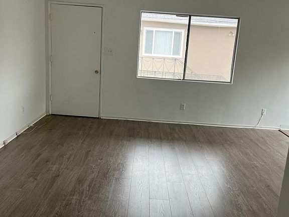5th image of 3110 Livonia Ave #5