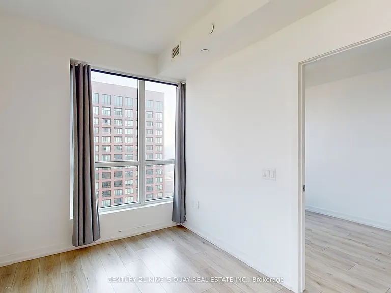 395 Bloor St E #4710 — Photo 19