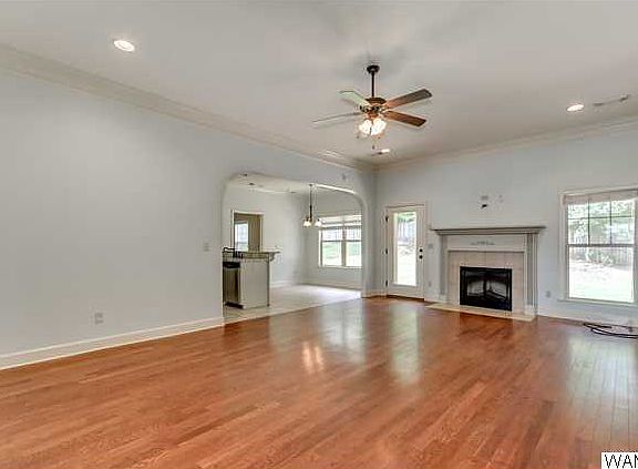 5th image of 5707 Summit Dr