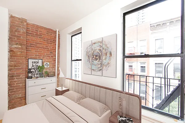 Rented by R New York | media 27