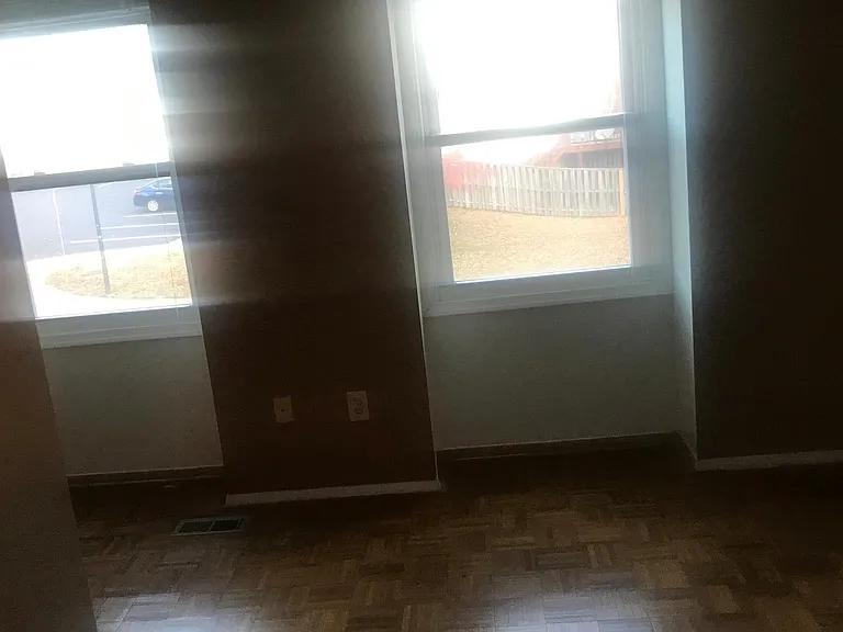 8424 Lazy Creek Ct — Photo 13