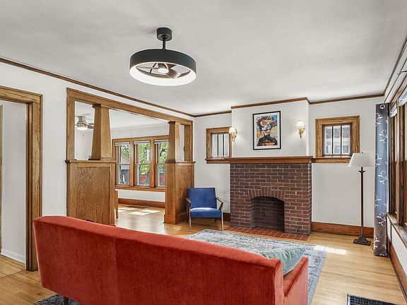 4th image of 217 N 3rd Street