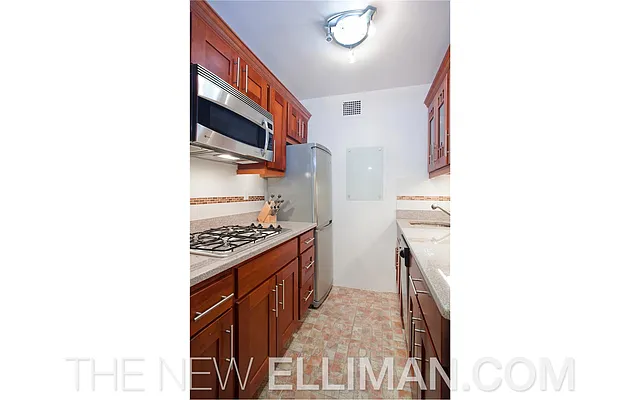 Sold by Douglas Elliman | media 17