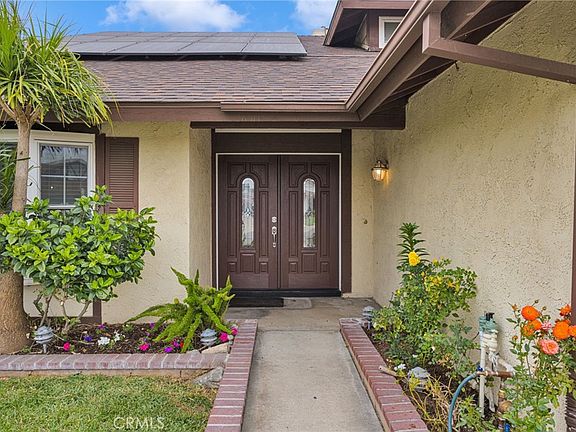3rd image of 1337 N Isadora Way