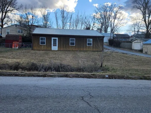 124 E Valley Street, Neosho, MO 64850