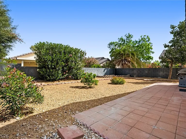 8824 Iron Hitch Ave — Photo 26