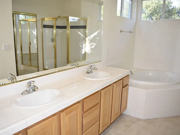 630 Rogers Cir — Photo 20