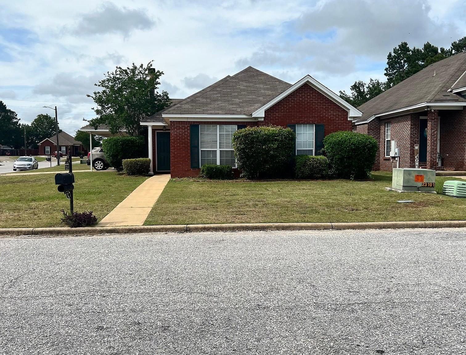 6905 Sandfield Dr, Montgomery, AL 36117 Zillow