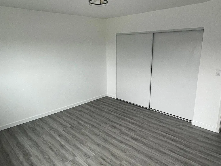 5747 Waring Ave #8 — Photo 5