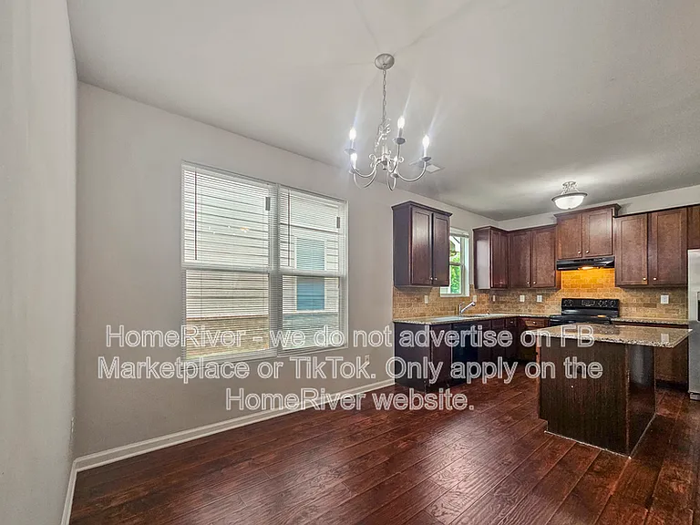 174 Daisy Cir — Photo 6