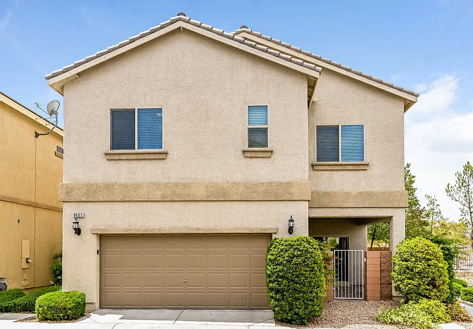 9655 Vega Carpio Ave