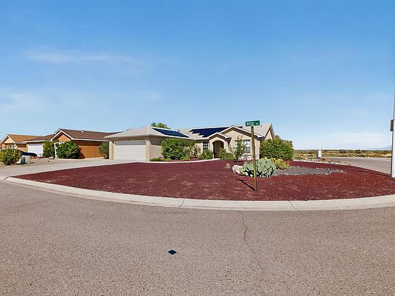 3rd image of 1 Rosa Ave