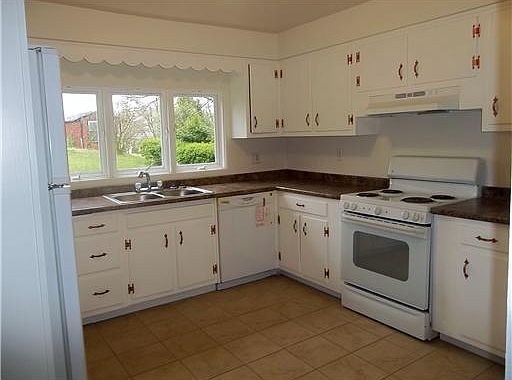 4th image of 1004 McArthur Dr