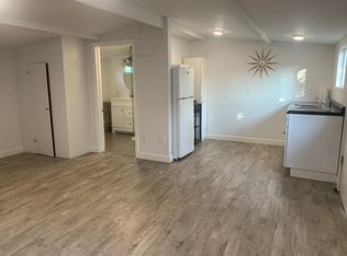 5649 Stansbury Ave, Van Nuys, CA 91401