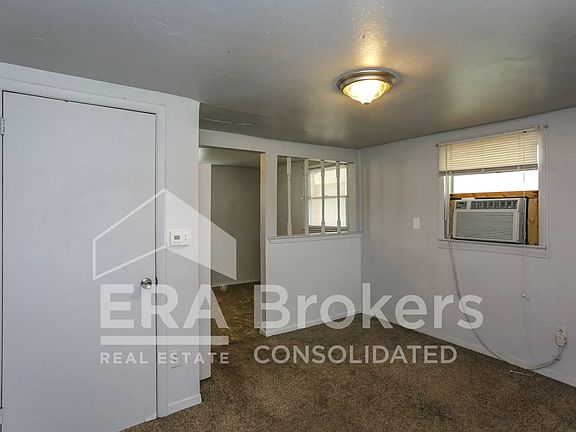 5th image of 404 Hill St Unit A