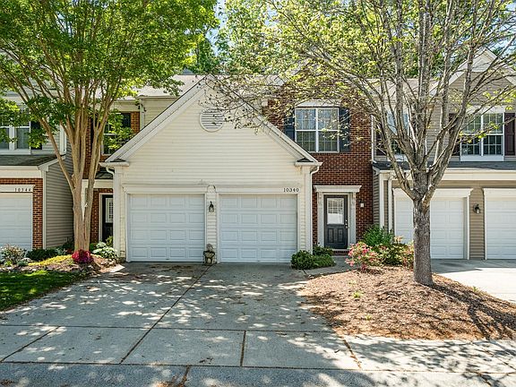 3rd image of 10340 Blakeney Preserve Dr