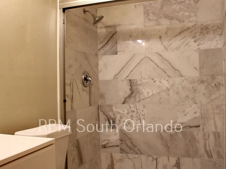 11451 Darlington Dr — Photo 15