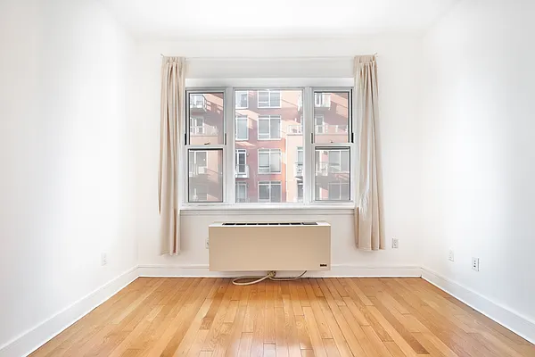 Rented by Compass | media 11