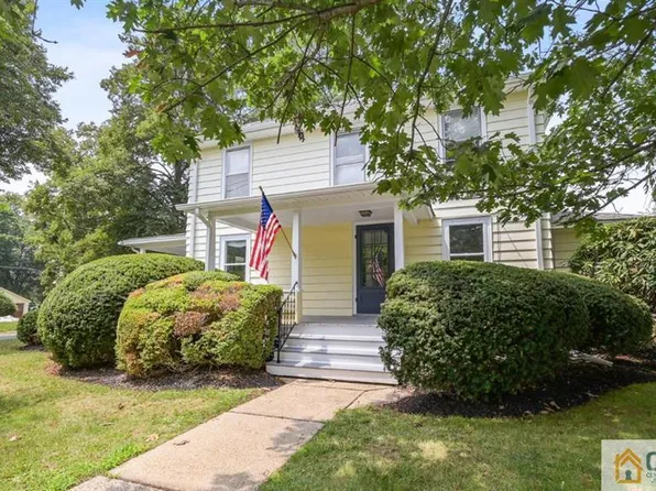 9 Prospect Ave, Plainsboro, NJ 08536