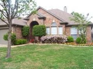 6311 Fox Hunt Dr, Arlington, TX 76001