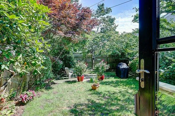 616 Thames St #1 — Photo 18