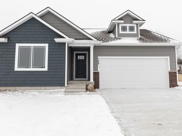 109 NE Adams Ave, Elkhart, IA 50073