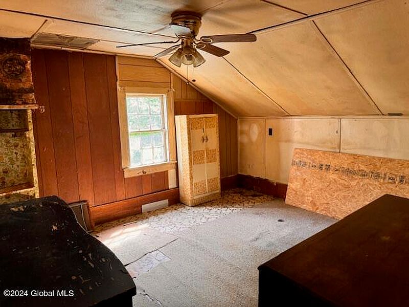 5th image of 721 New Vermont Road