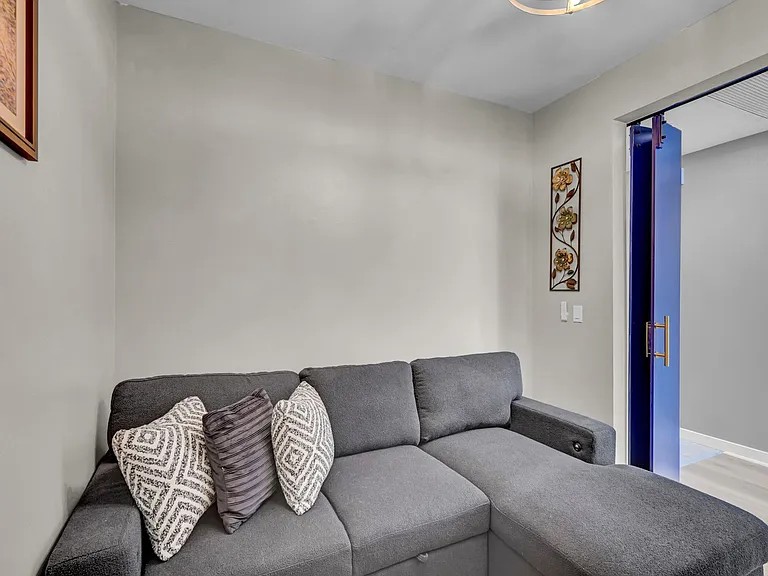 4525 Dean Martin Dr #1101 — Photo 32