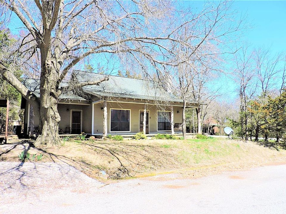 1st image of 551 Willow Dr