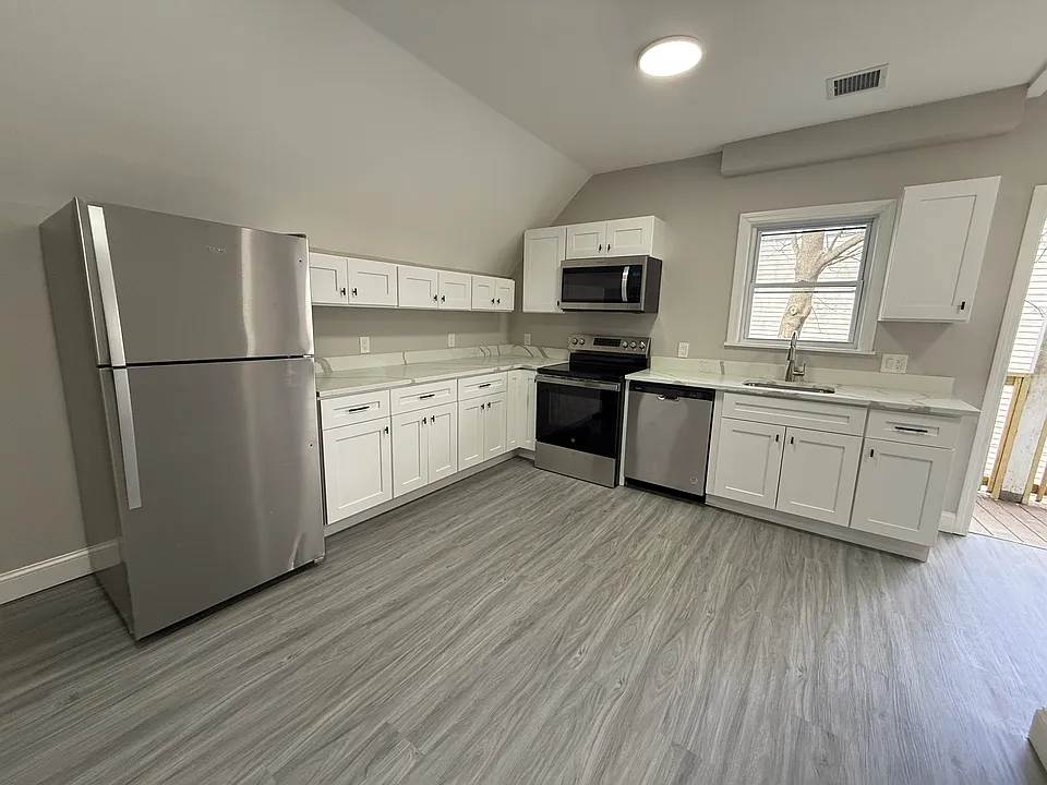 40-42 Fowler St #2