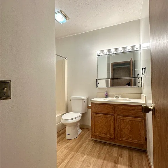 340 Sunderland Rd #17A — Photo 8