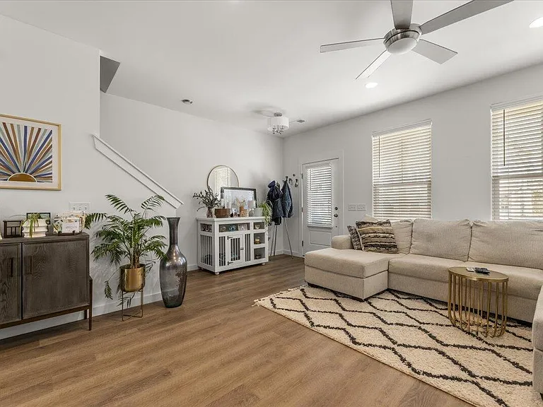 205 Winding Branch Dr — Photo 11