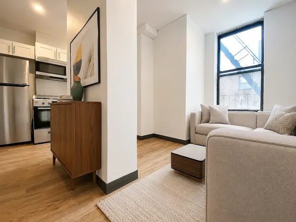 406 W 39th St APT 2F, New York, NY 10018