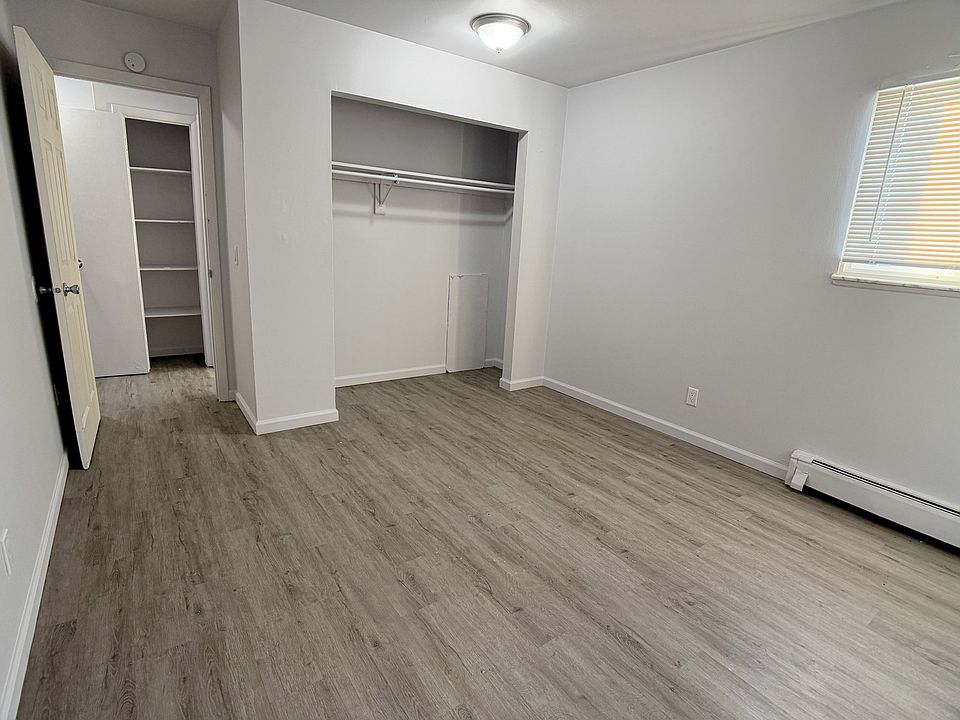 6 (remove sticker on door) (1) 6 (remove sticker on door) (1)