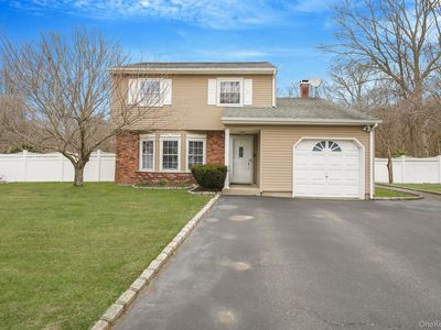 5 Donna Court, Selden, NY, 11784