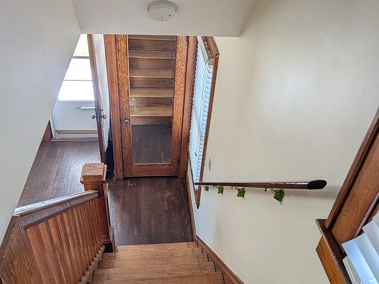 1353 Ashland Ave — Photo 8
