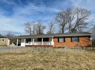 724 Waco Rd, Knoxville, TN 37919