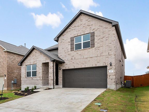 2017 Fannie Road Interior Image 1