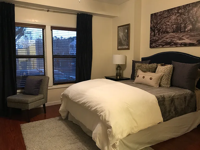 18 Washington Ave — Photo 3
