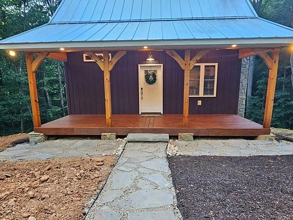 3rd image of 323 Dogwood Mountain Ln