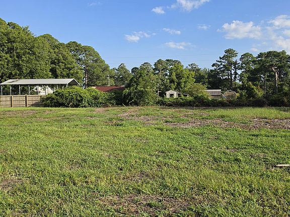 3rd image of 843 Highway 101 LOT 3