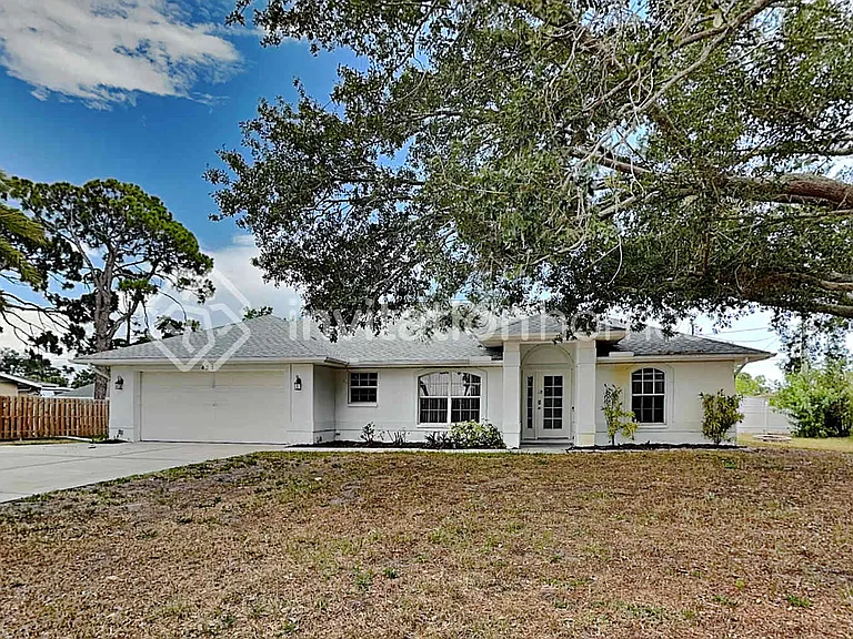 423 Azure Rd — Photo 1