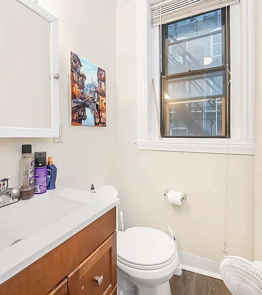 137 Peterborough St #5 — Photo 7