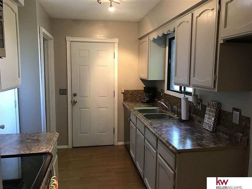 1st image of 14814 Josephine St