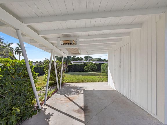 4th image of 726 Flamingo Way