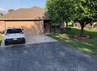 412 Frost St, Bridgeport, TX 76426